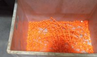 рисунок - отлитые пластиковые заготовки для  кубика Рубика на заводе Moyu
