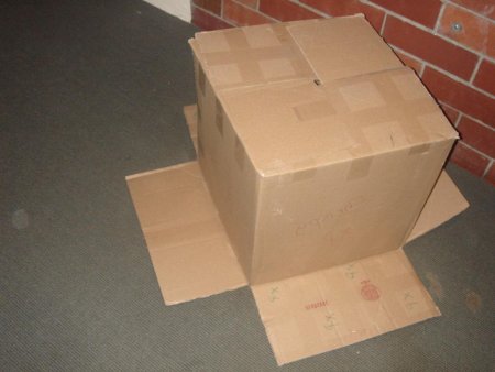 Фото - коробка для костюма "кубик Рубика".
