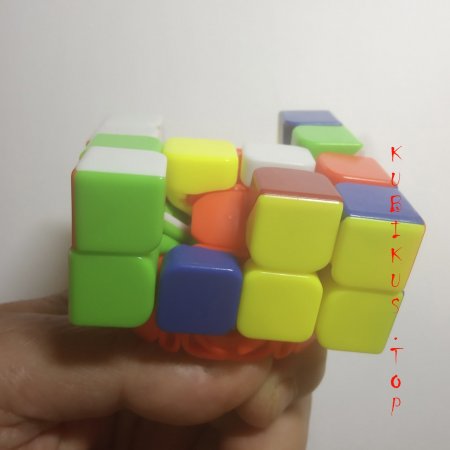 фотография - вставляем детали кубика 4 на 4 в свои пазы