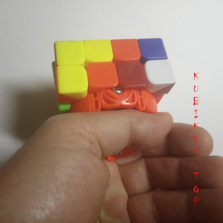 фотография - как держать кубик собирая его механически