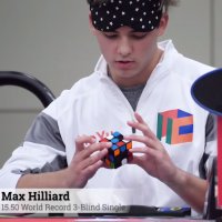 Фотография рекордсмена 2019 года по сборке 3х3 вслепую Max-Hilliard