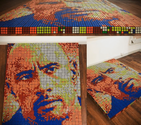 Портрет Дуэйна Джонсона из кубиков Рубика